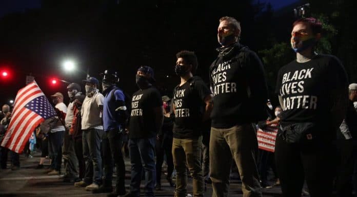 Restoring America: Wall of Veterans Stands Against ‘Trumpstain Bolsheviks’ in Portland (VT Backs them 100%)
